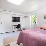 Guest Apartment With Authentic Finnish Wooden Sauna, 10 Min Drive From The Airport