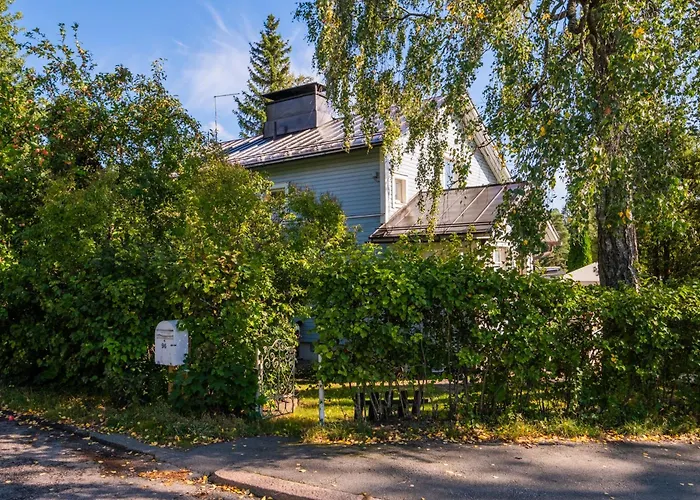 Guest Apartment With Authentic Finnish Wooden Sauna, 10 Min Drive From The Airport